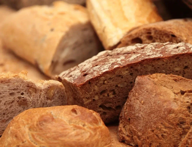 Bread, Bread Rolls & Pastries